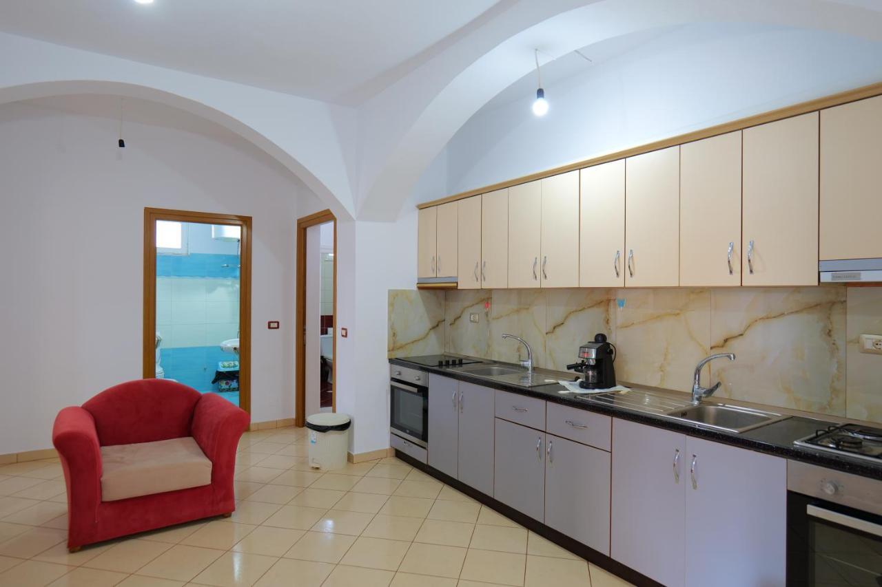 Vila Osmanaj Ksamil Luaran gambar