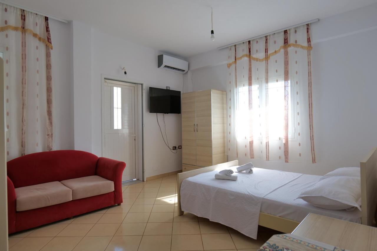 Vila Osmanaj Ksamil Luaran gambar