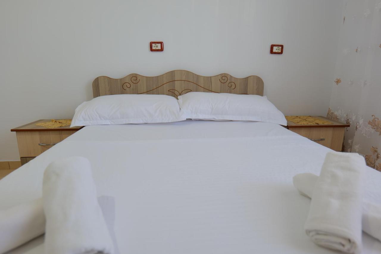 Vila Osmanaj Ksamil Luaran gambar