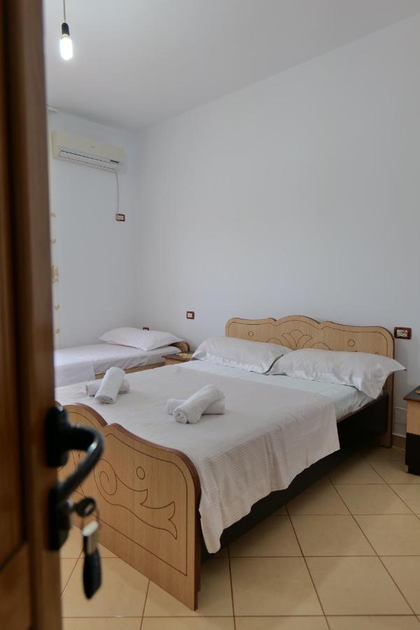 Vila Osmanaj Ksamil Luaran gambar